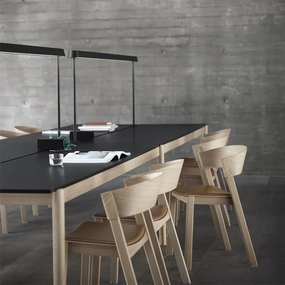 Linear System bord 142x240 cm, White laminate-White ABS-Oak Muuto