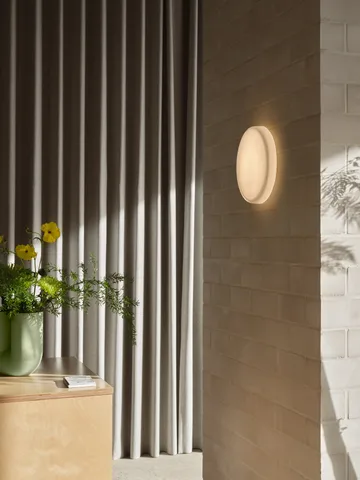 Looped plafond IP44 - White - Muuto