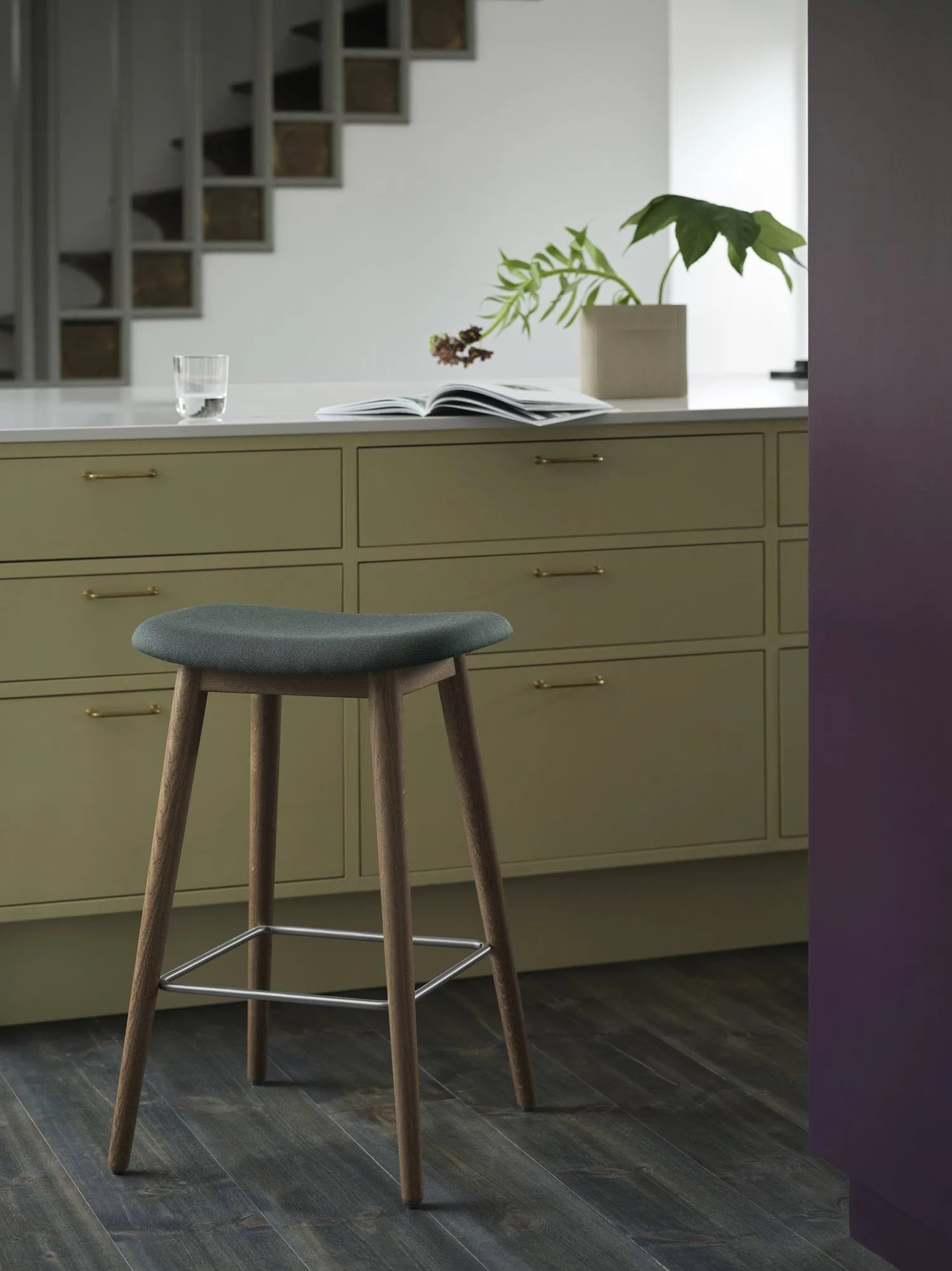 Ridge vas frostat glas 35 cm, Light orange Muuto