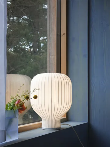 Strand bordslampa 59 cm - White - Muuto