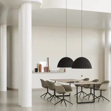 Under the bell taklampa Ø82 cm - svart - Muuto