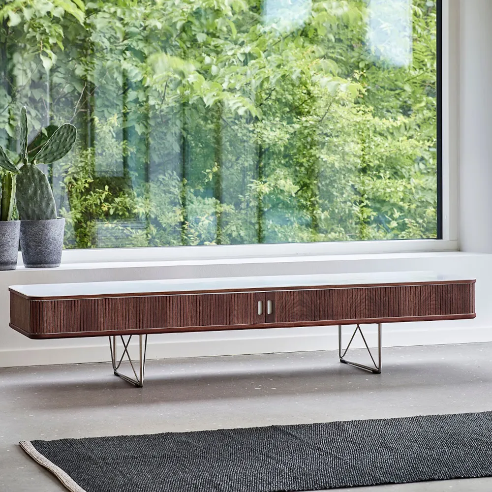 AK 2721 tv skåp, Såpad ek-stålstativ-corian top Naver Collection