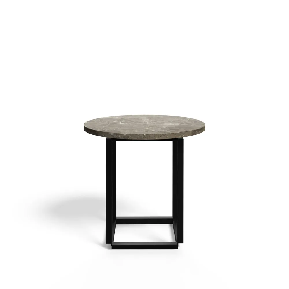 Florence sidobord, gris du marais marble, ø50 cm, svart stativ New Works