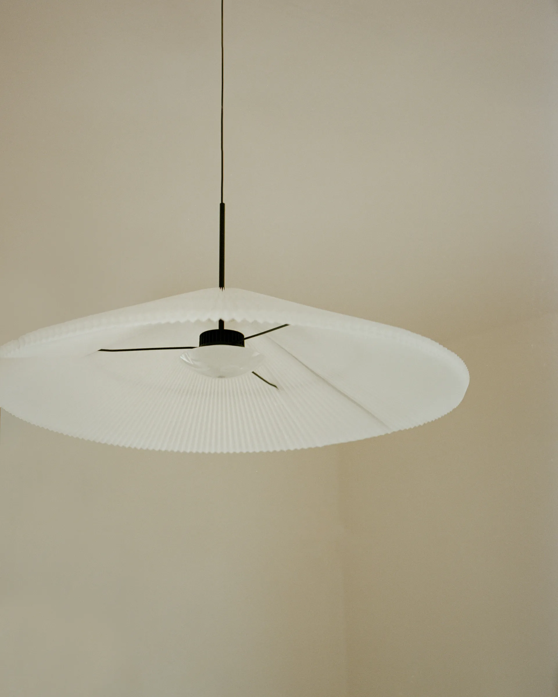 Nebra Large pendel Ø50-90 cm, White New Works
