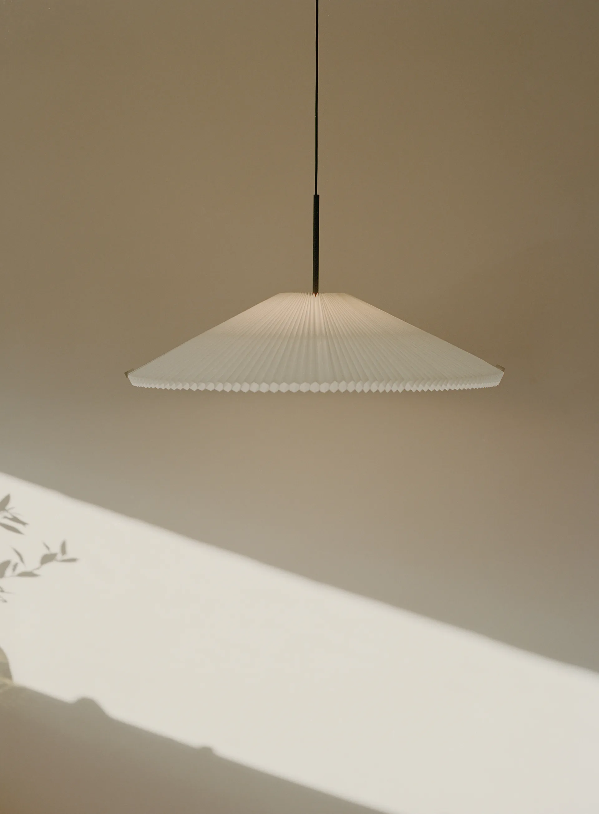 Nebra Small pendel Ø40-70 cm, White New Works