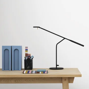 Flow bordslampa - svart - Normann Copenhagen
