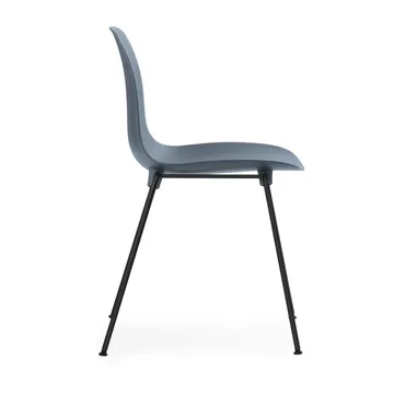 Form Chair staplingsbar stol svarta ben 2-pack, Blå - Normann Copenhagen