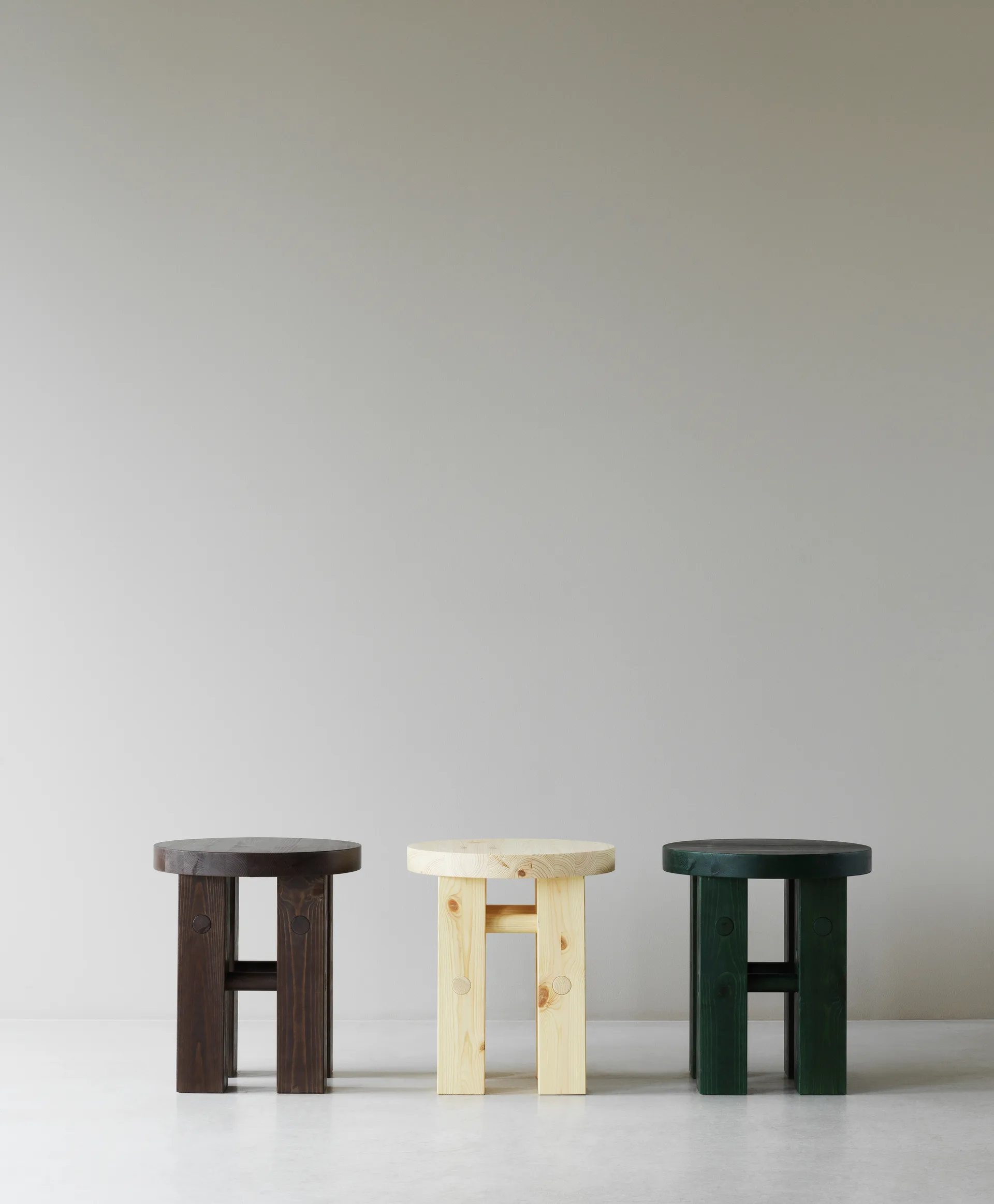 Fyr rund pall 45 cm, Dark brown, Ø40x45 cm Normann Copenhagen