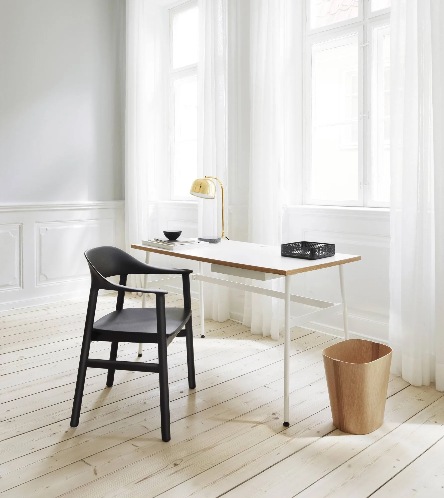 Herit karmstol rökt ek, Black Normann Copenhagen