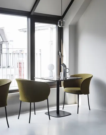 Knit karmstol - Sand-black steel - Normann Copenhagen
