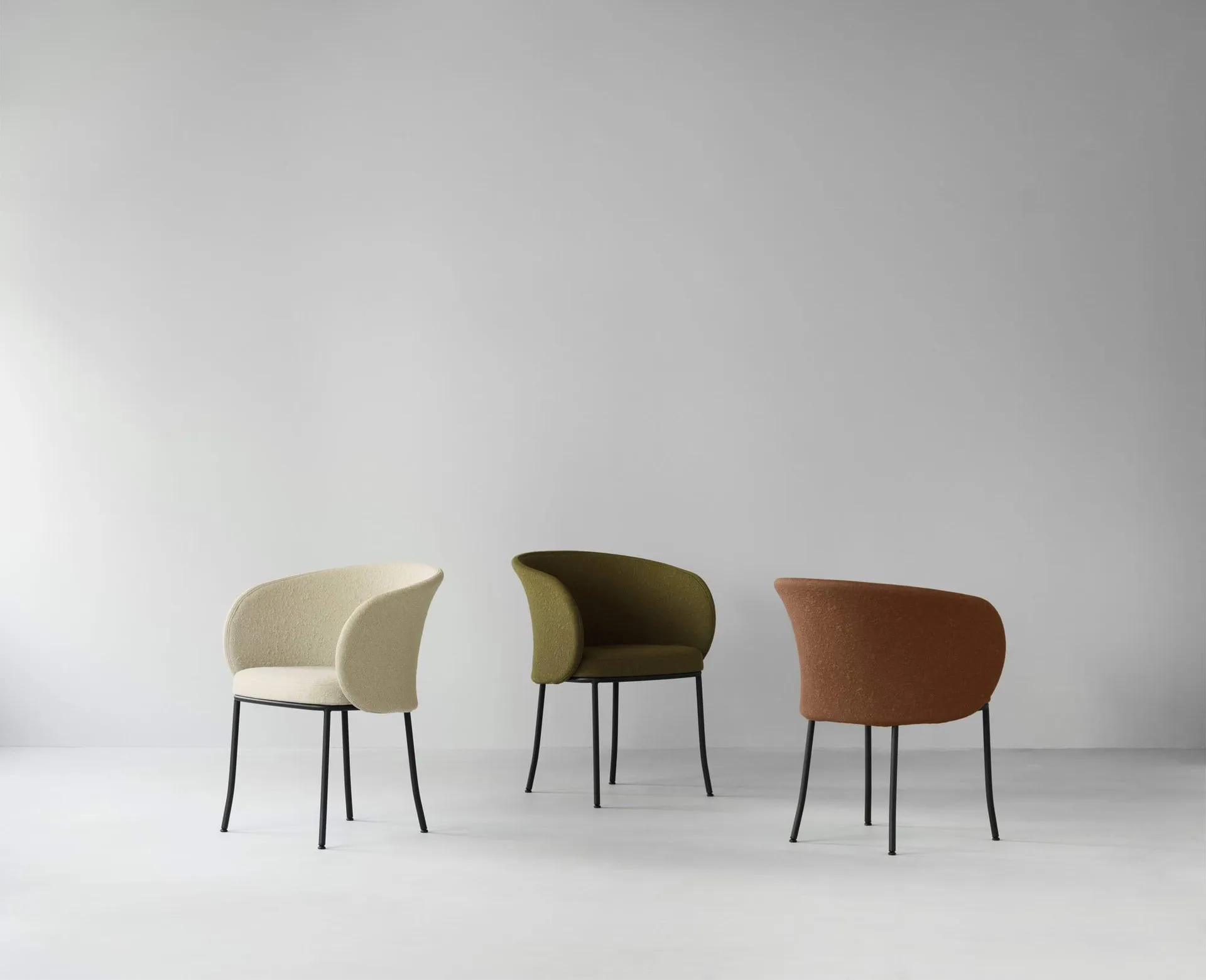 Knit karmstol, Sand-black steel Normann Copenhagen