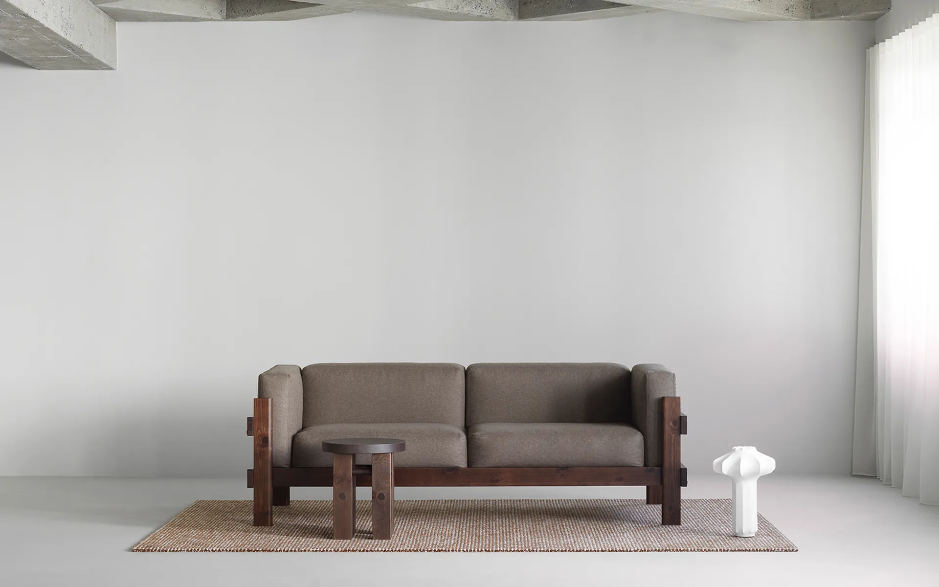 Kube soffa, Brunlackerad furu-tyg Remix 223 Beige, 220 cm Normann Copenhagen
