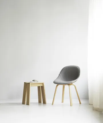 Mat Chair stol framsideklädd - Remix 133-seaweed-beech - Normann Copenhagen