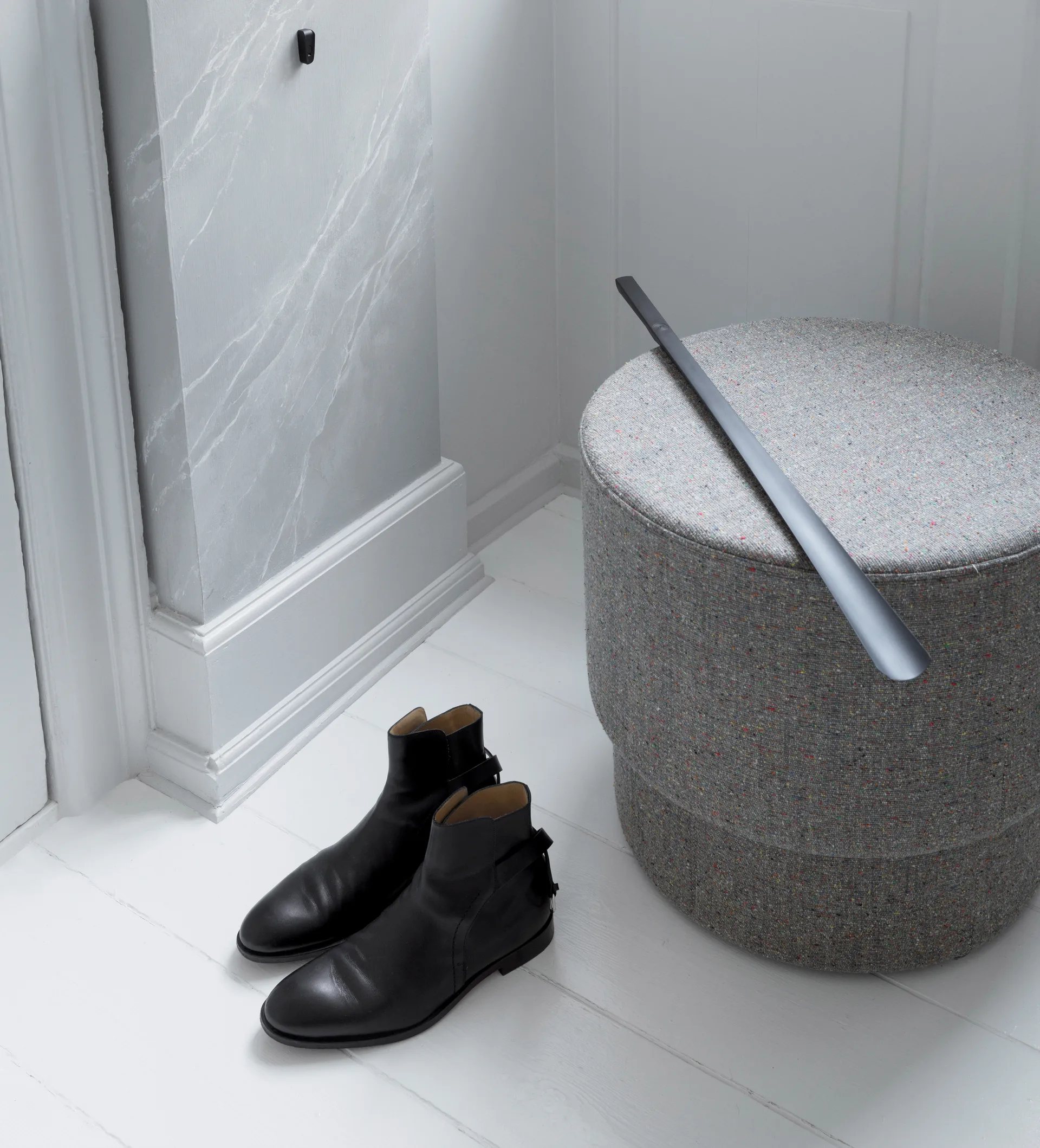 Normann skohorn, Black (svart) Normann Copenhagen