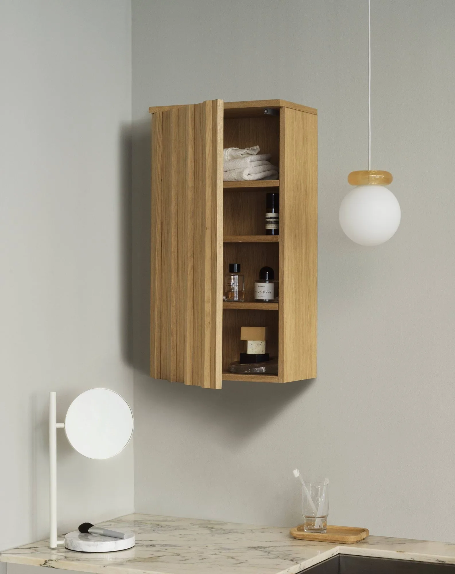 Rib väggskåp, Oak, 73x40x23 cm Normann Copenhagen