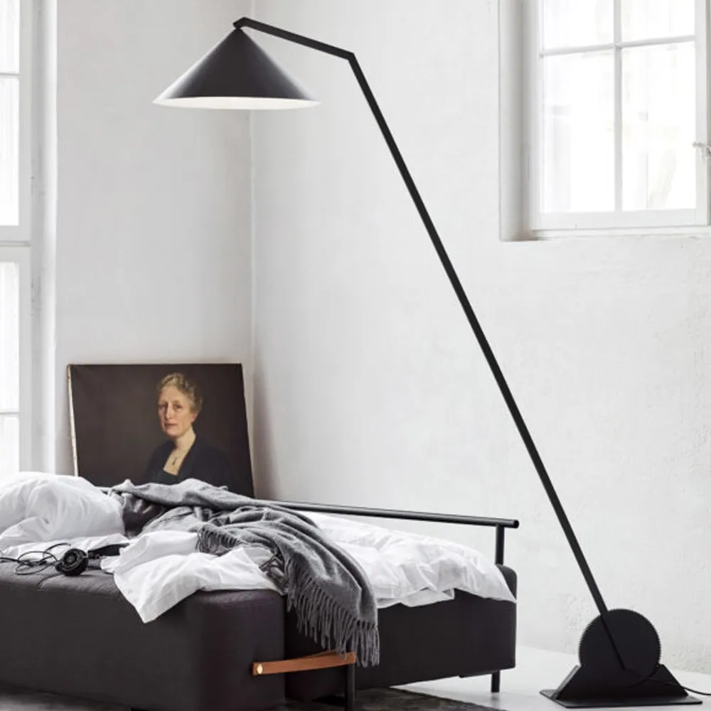 Gear Golvlampa, Black Northern