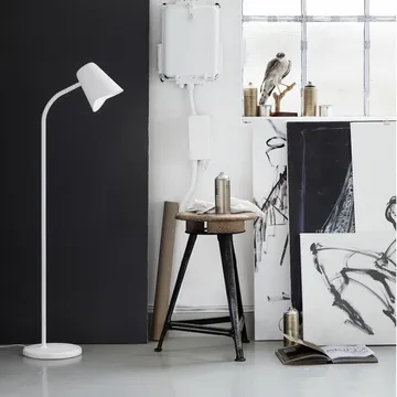 Me golvlampa - vit - Northern