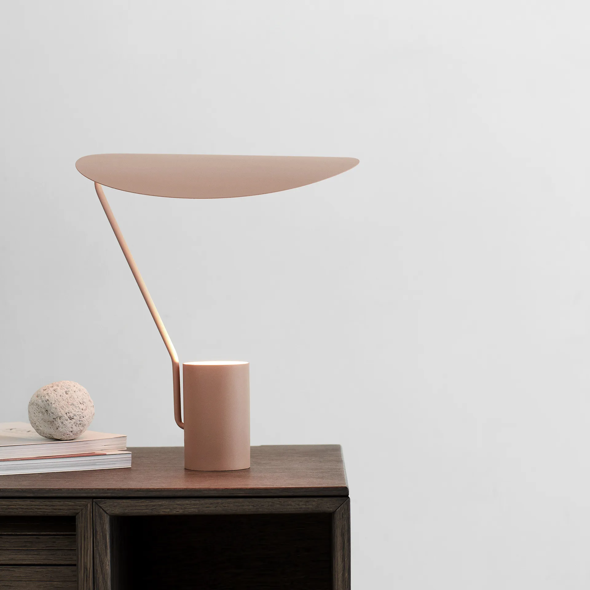 Ombre bordslampa, Warm beige Northern