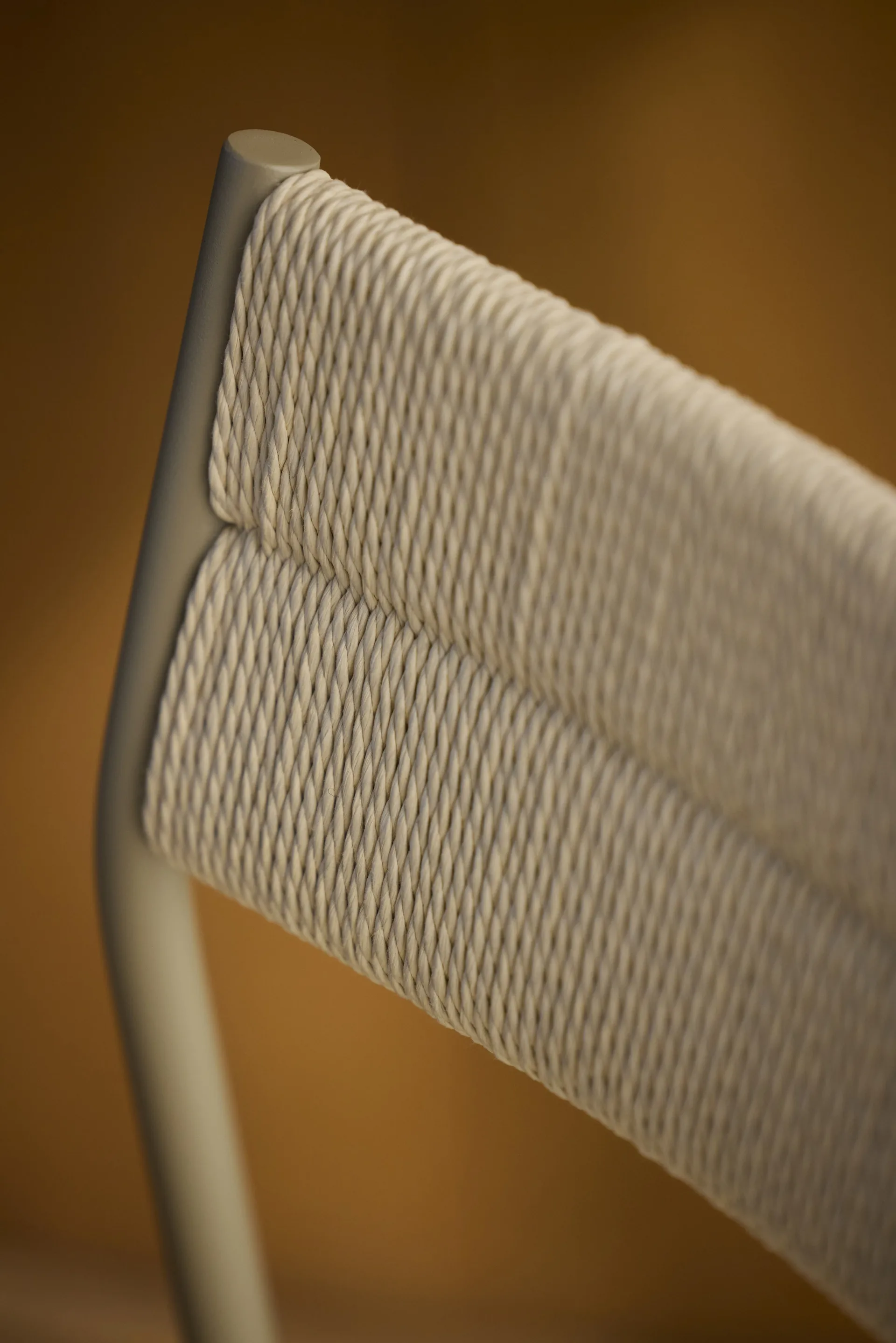 Vev karmstol, Grey beige-natural rope Northern