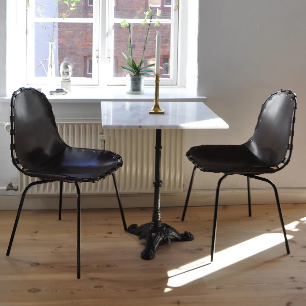 Stretch stol, läder cognac, svart stativ OX Denmarq
