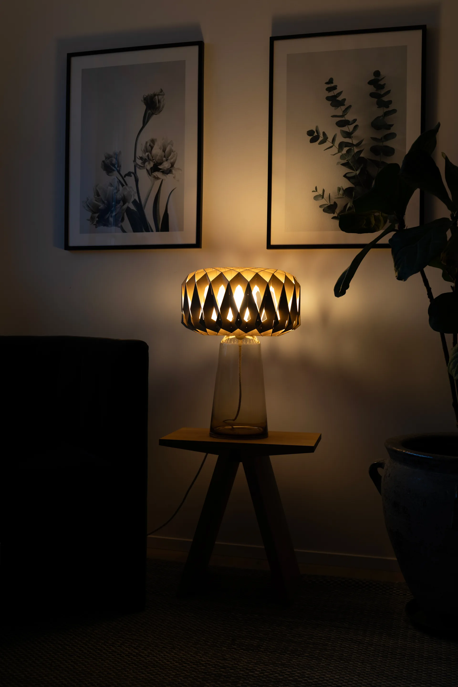 Signature 35 bordslampa, Amber-björk, Ø36,5x53 cm Pilke
