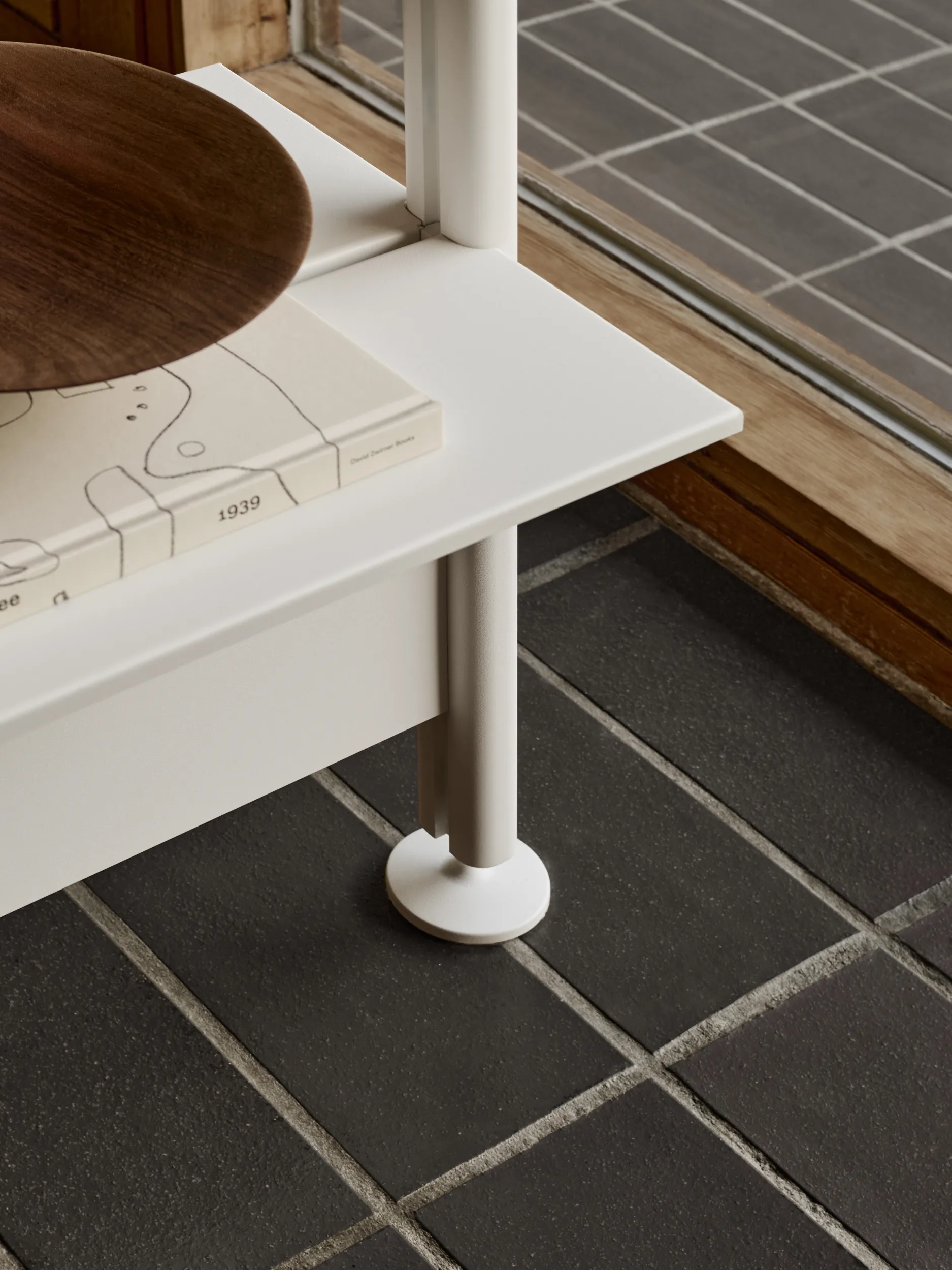 Pira G2 hyllsystem F C B White/Oak 256-264 cm Pira