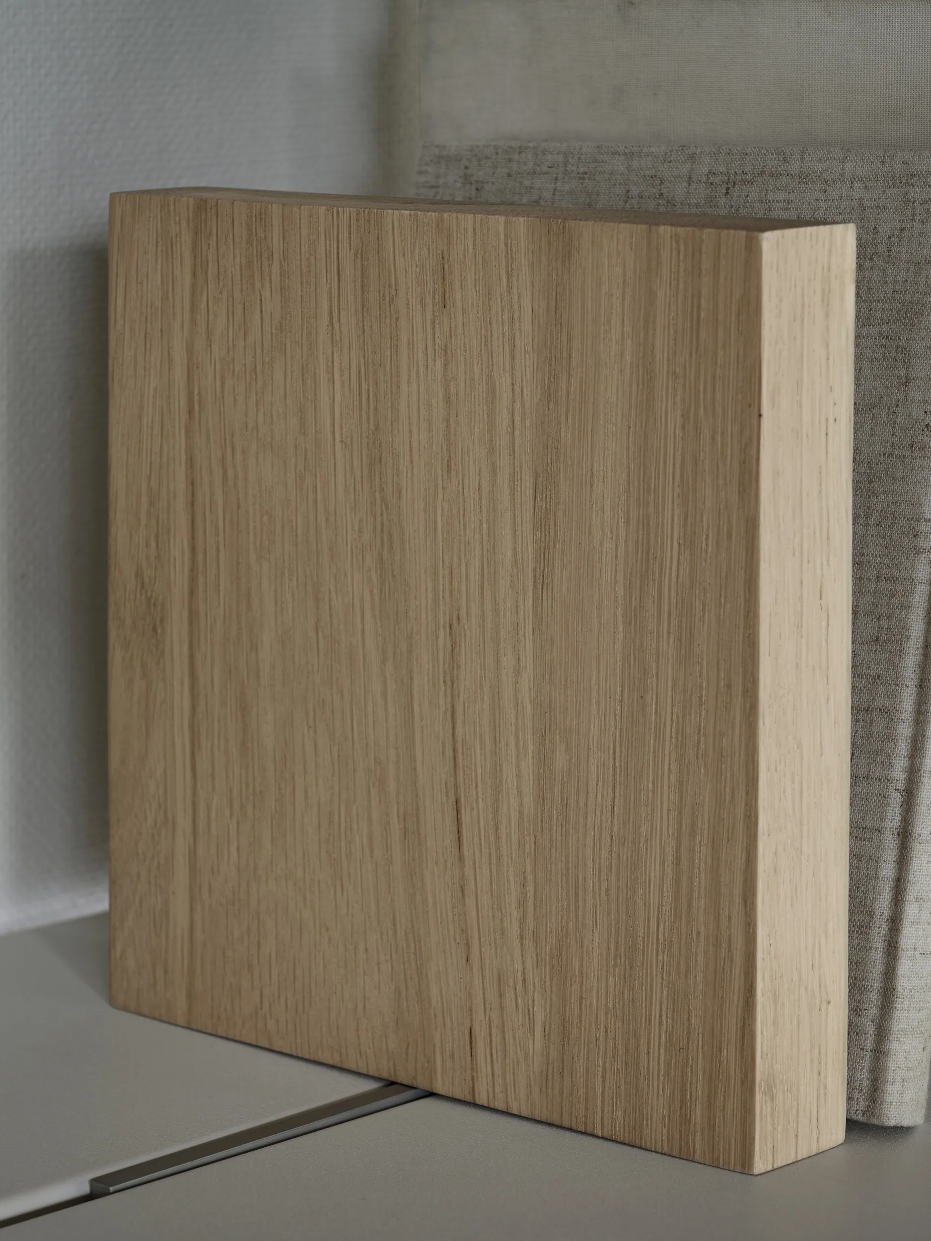 Pira G2 hyllsystem W A White/Oak Pira