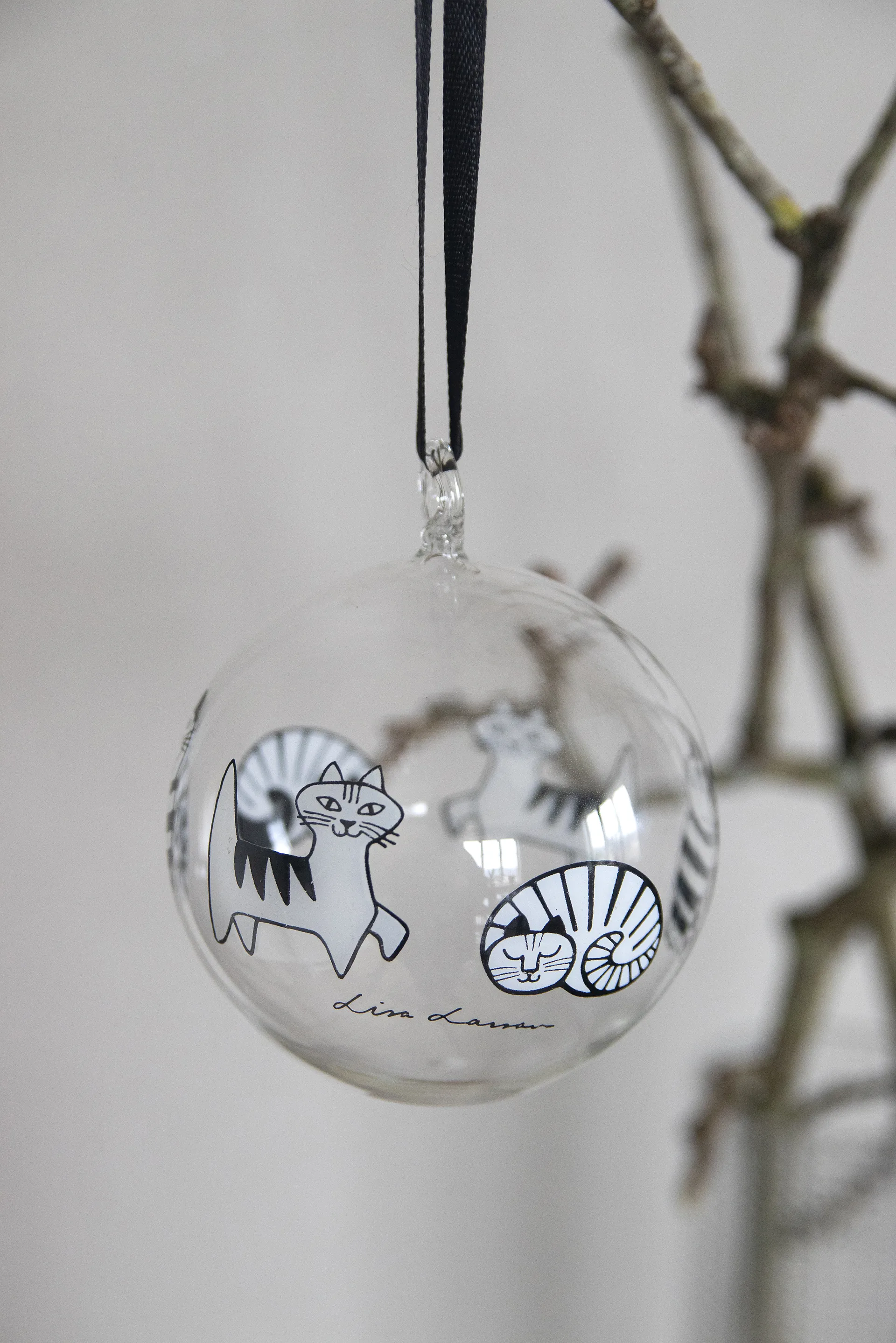 Lisa Larson katter julgranskula, White-black Pluto Design