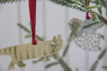 Lisa Larson Mikey dekorationshänge  - Guld - Pluto Design