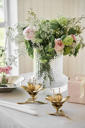 Lilly ljusstake 15 cm - Guld - POLSPOTTEN