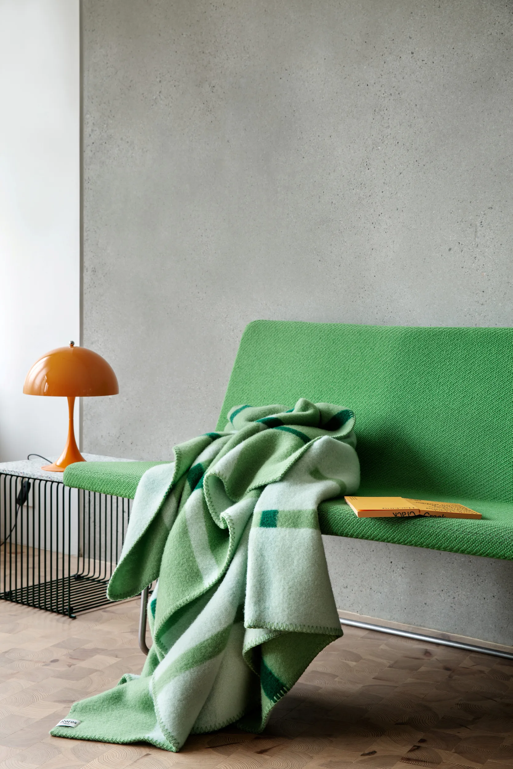 Knut filt 135x200 cm, Field green Røros Tweed