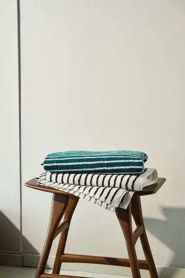 Drift badhandduk 70x140 cm - Grön-lila - Scandi Living