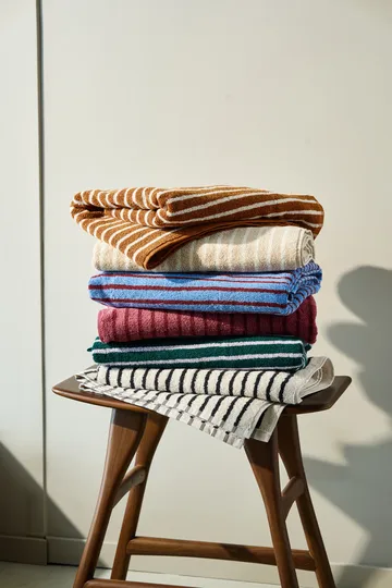 Drift badhandduk 70x140 cm - Grön-lila - Scandi Living