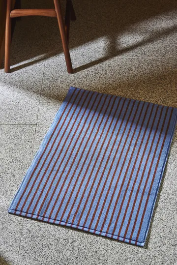 Drift badrumsmatta 50x70cm - Blå-röd - Scandi Living