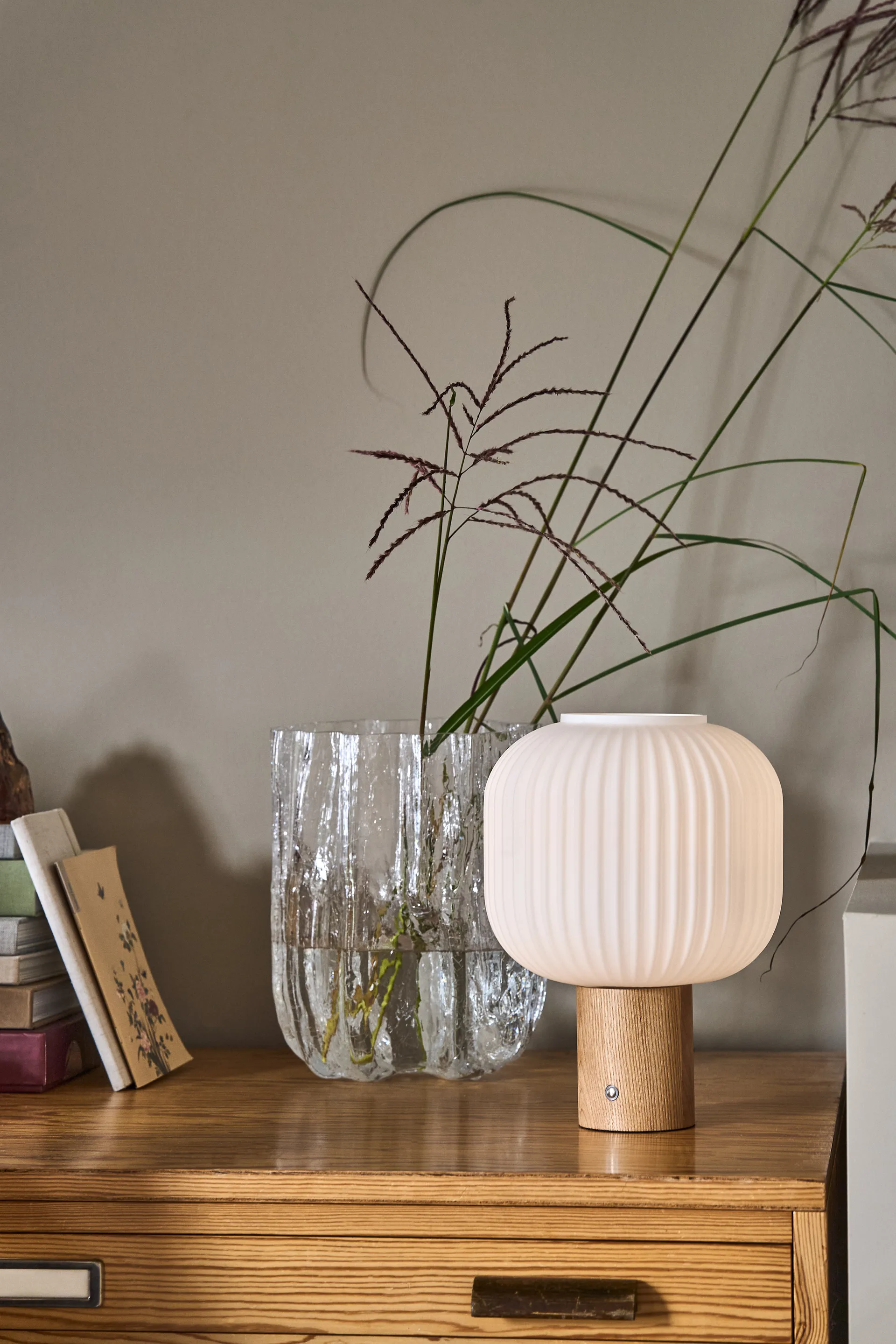 Fair portabel bordslampa, Frostat glas-ask Scandi Living