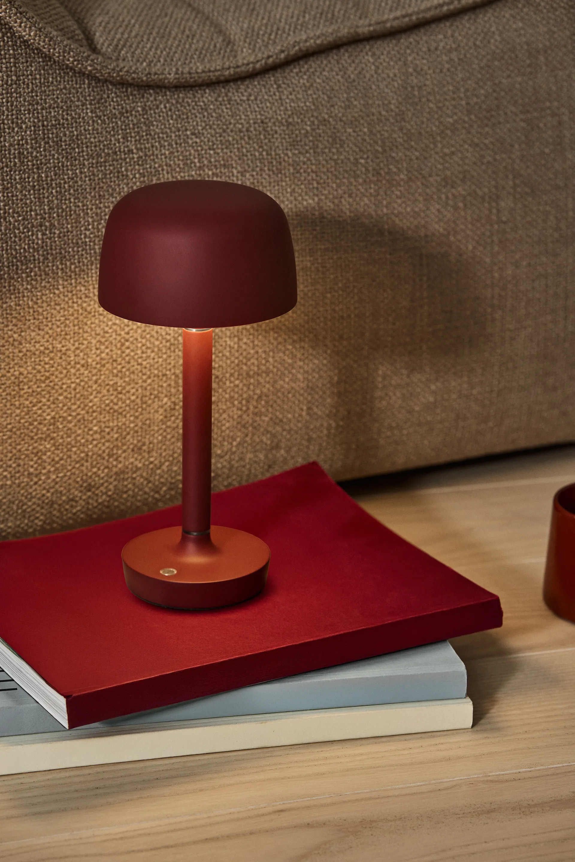 Halo portabel bordslampa 25,5 cm, Burgundy Scandi Living