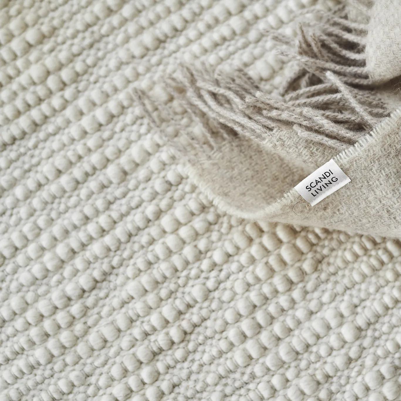 Pebble ullmatta vit, 80x240 cm Scandi Living