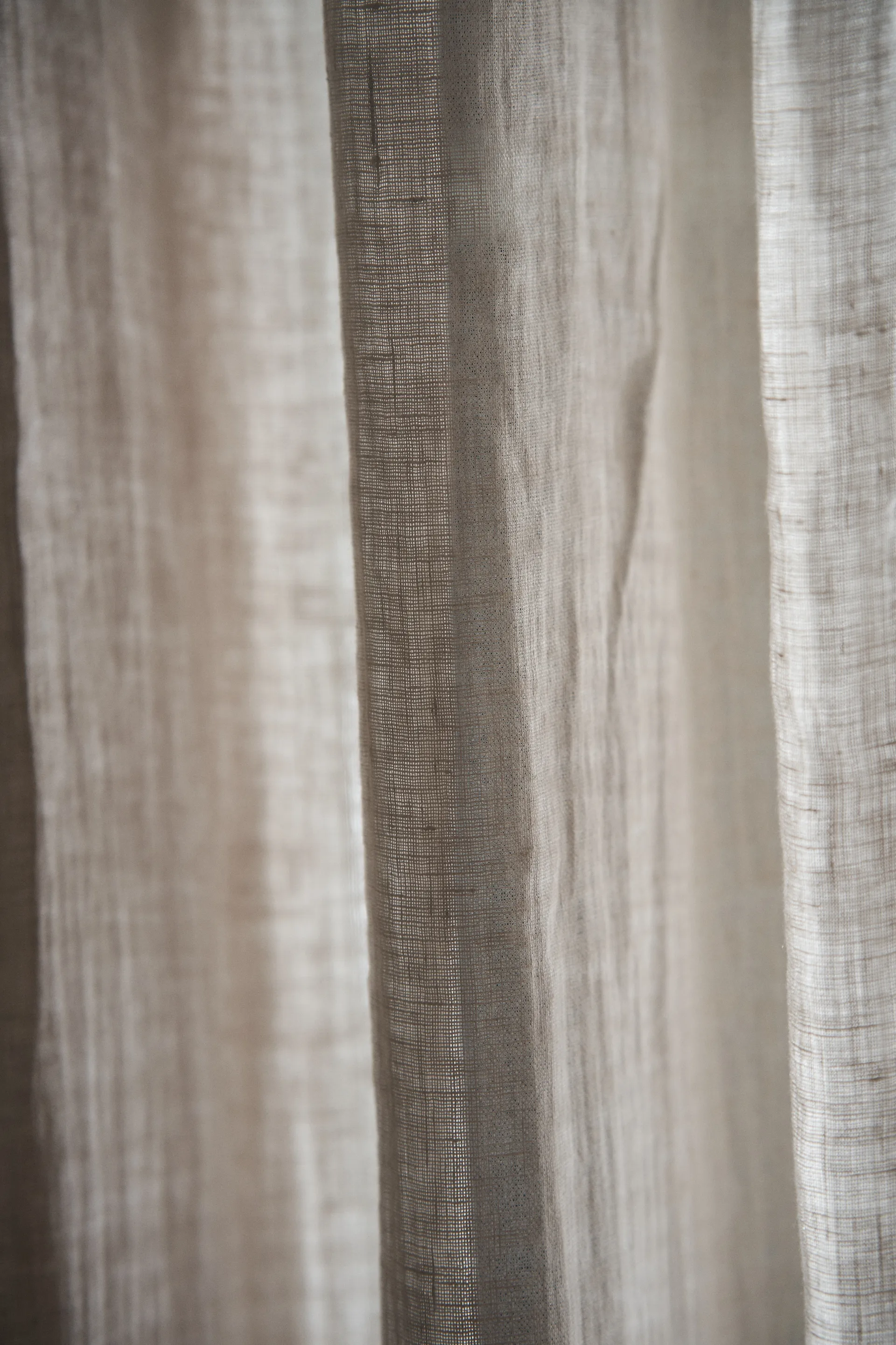 Serenity gardinlängd med multiband 129x250 cm, Sand Scandi Living