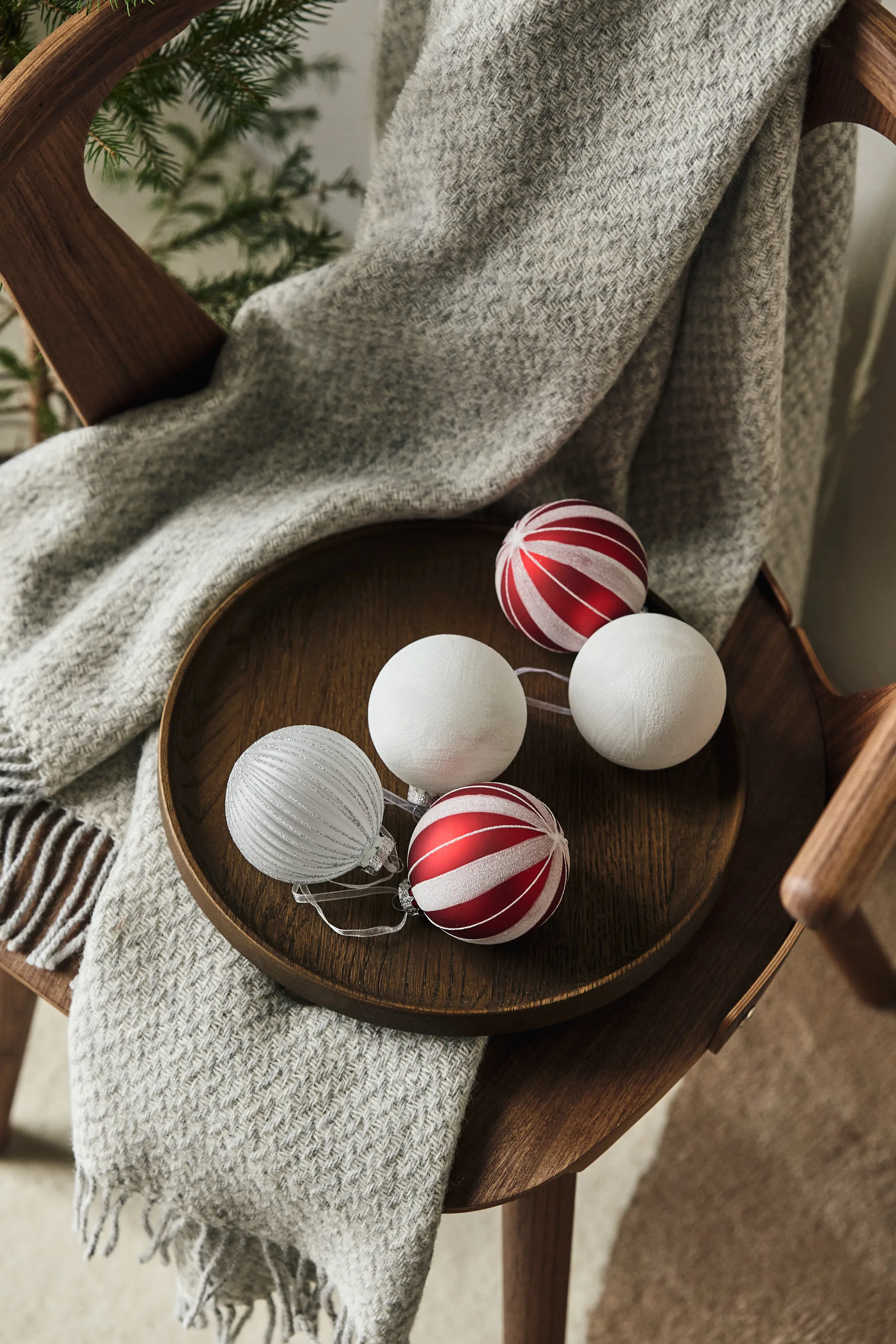 Tradition julgranskula 6-pack, Red/white Scandi Living