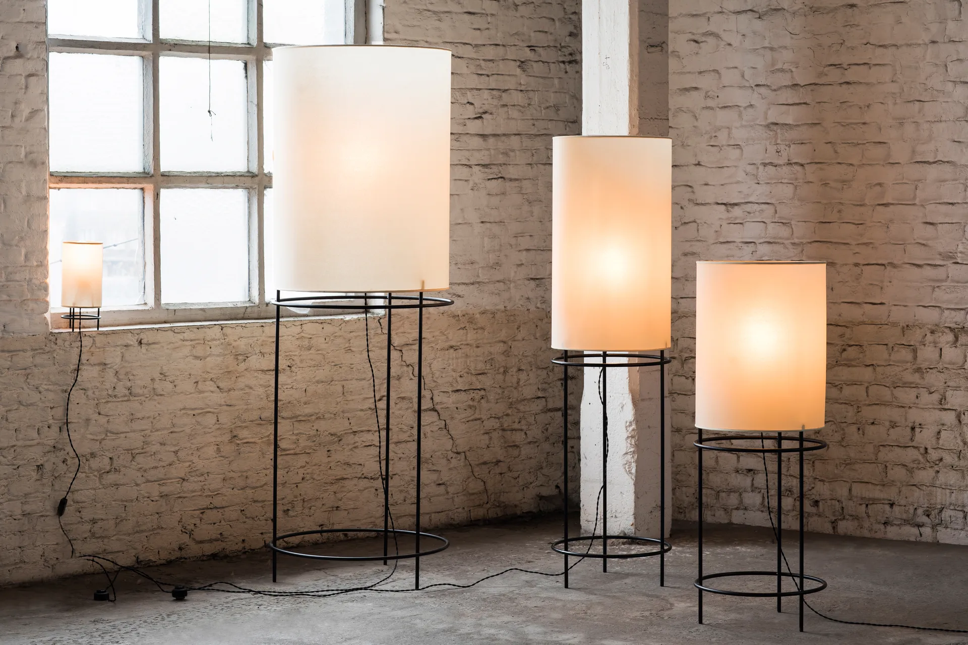 Cylinder bordslampa Ø13 cm, Beige Serax