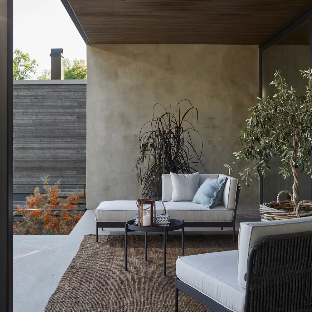 Lidö modulsoffa, Sunbrella Deave silver grey, fotpall, mörkgrå aluminiumram Skargaarden