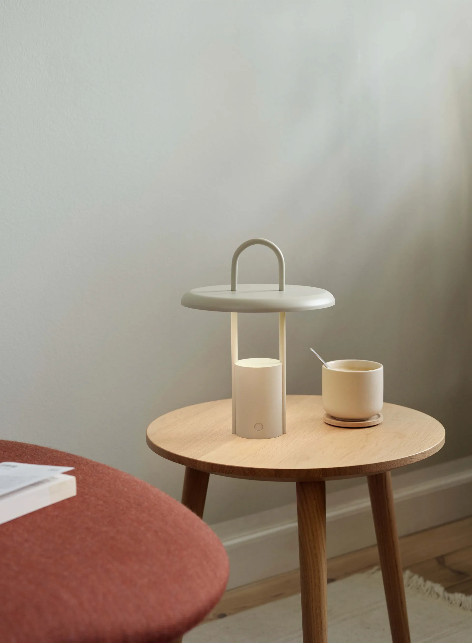 Pier LED-lampa portabel 25 cm, Sand Stelton