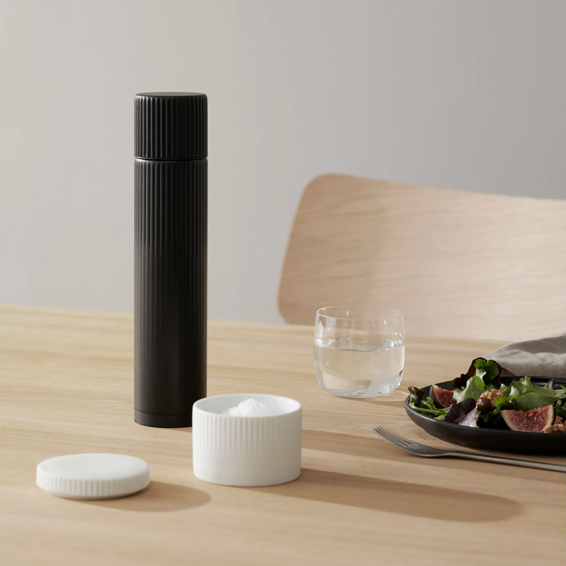 Pleat saltkar, Vit Stelton
