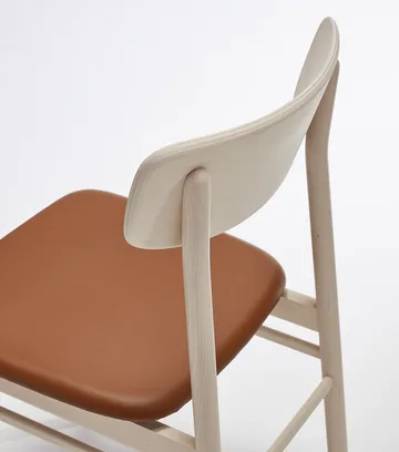 Prima Vista stol - Läder Elmosoft cognac-björk ljus mattlack - Stolab