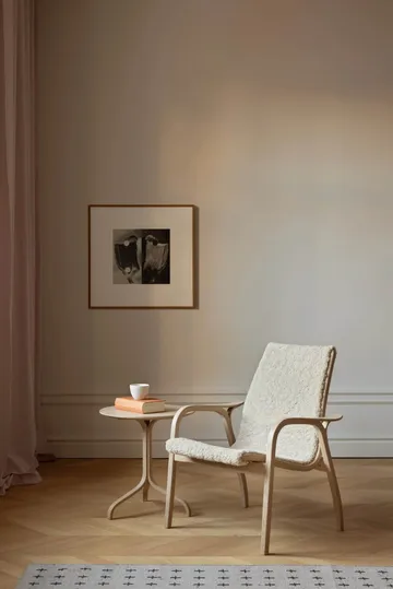 Laminett fåtölj oljad ek/fårskinn - Moonlight (beige) - Swedese