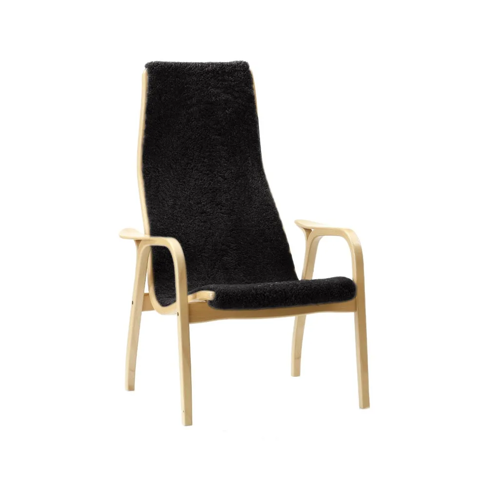 Lamino fåtölj, fårskinn black, naturlackad bok Swedese