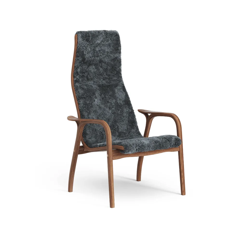 Lamino fåtölj, fårskinn charcoal, lackad valnöt Swedese