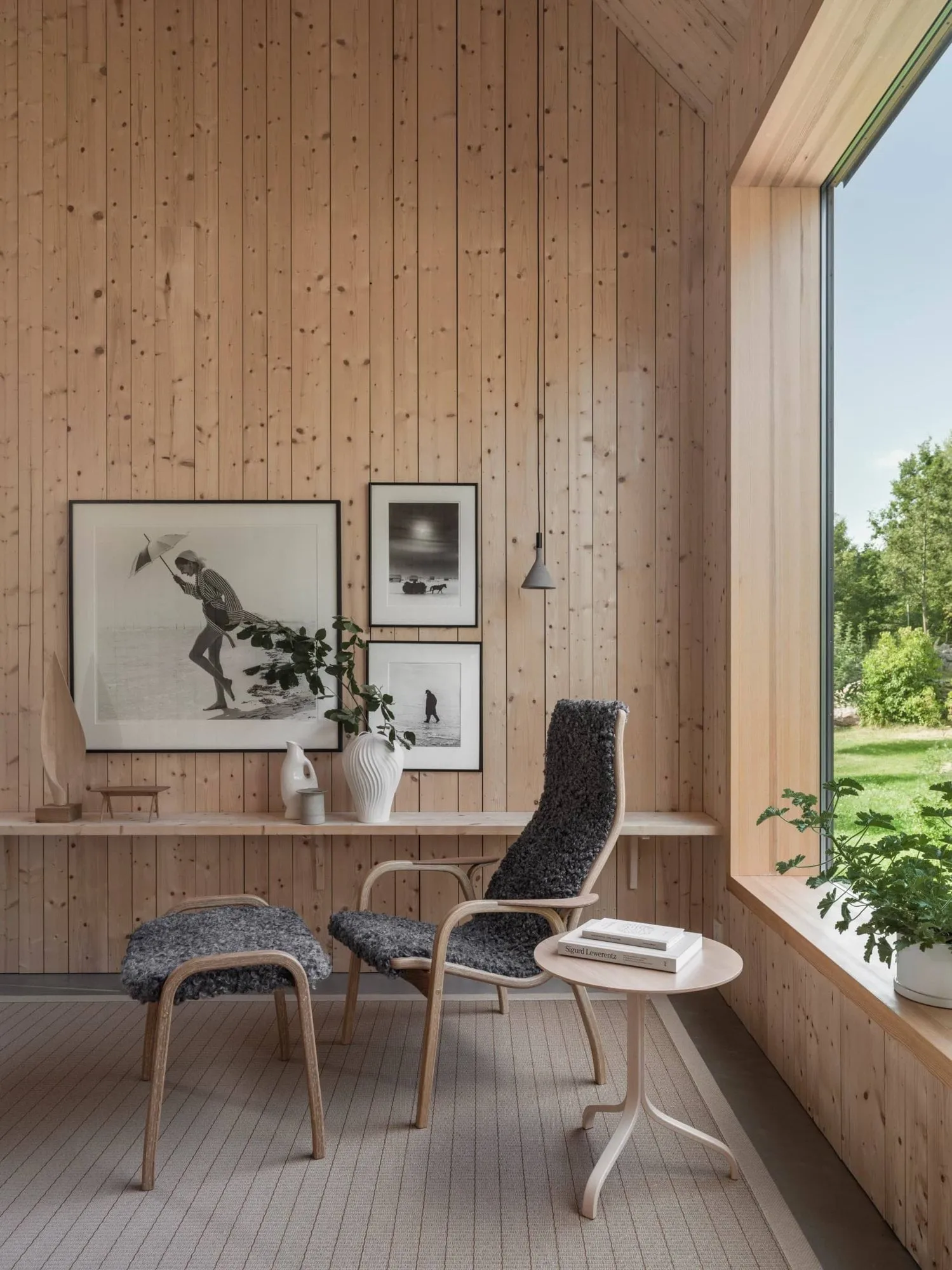 Lamino fåtölj oljad ek/fårskinn, Scandinavian Grey (grå) Swedese