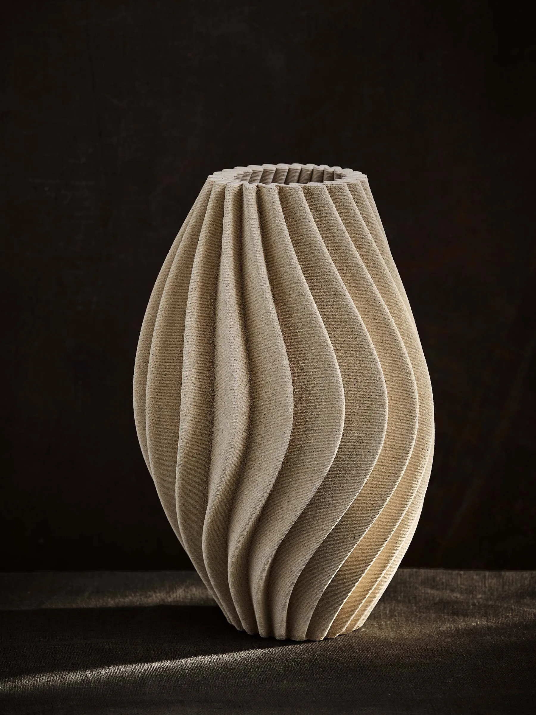Vento vas, Sand, large 41 cm Tell Me More