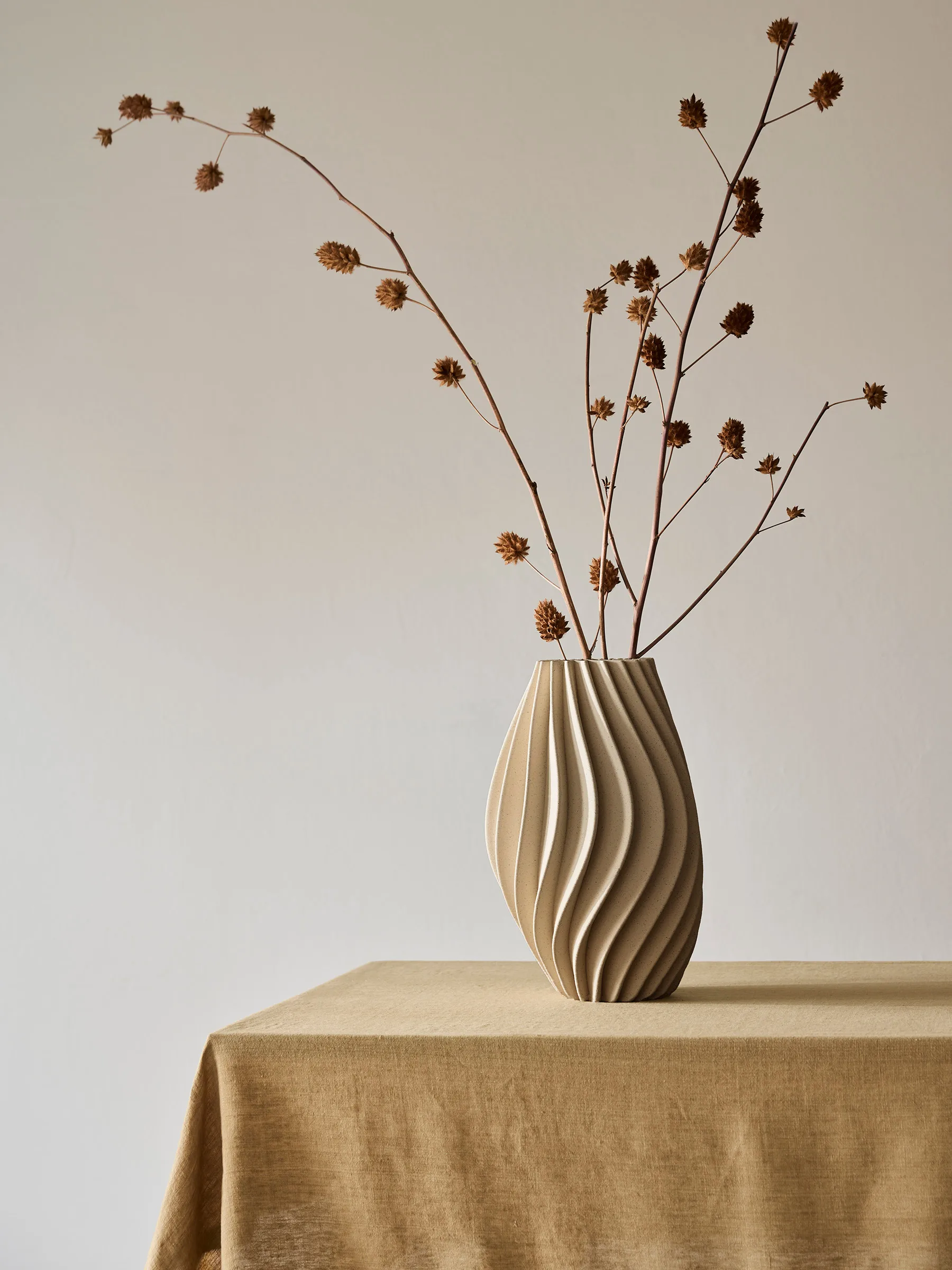 Vento vas, Sand, large 41 cm Tell Me More